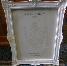 LAURA ASHLEY WHITE MOULDED