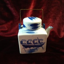 Small Square Delft Style Blue