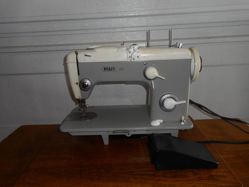 Vintage sewing machine pfaff - vintage,