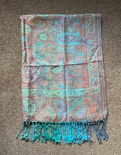 Gorgeous Ladies Pashmina In Blue Paisley Colours