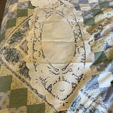 Table centre piece Linen  And 4 Small Mats Cut Out Embroidered Formal  House Vtg