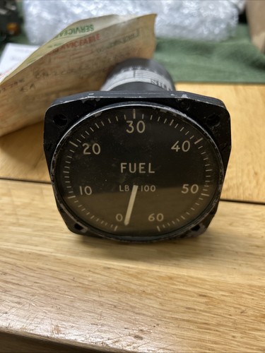 Smiths aircraft fuel gauge - smiths,