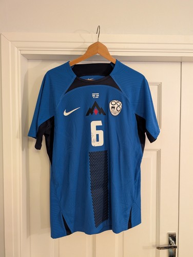 Jaka bijol match worn - worn, signed
