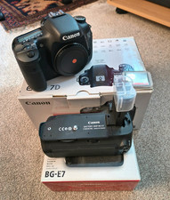Canon 7D Body + BG-E7 Battery Grip + 16GB CF LOW SHUTTER 12K