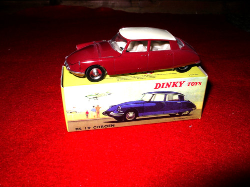 Atlas classic dinky toys - atlas,