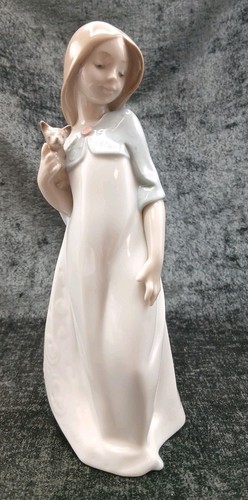 Nao porcelain figurine young - nao,