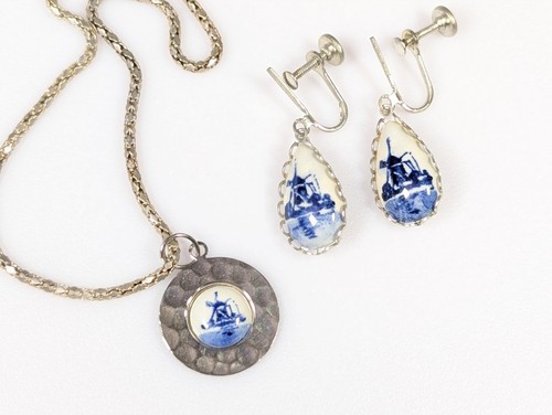 Vtg blue delft - delft, silver