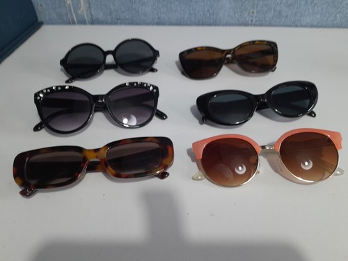 Job lot sunglasses mixed - lot,