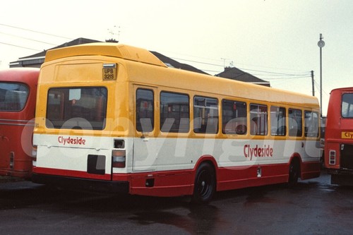 Bus photo clydeside 581 - -,