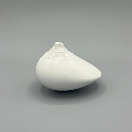 Pollo white porcelain vase - white,