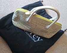 Osprey London by Graeme