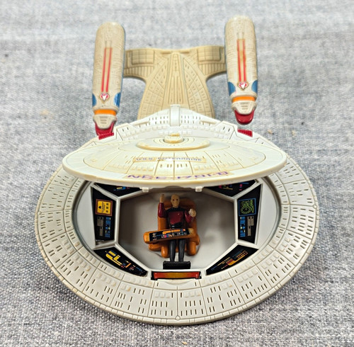 Star trek tng uss - trek,