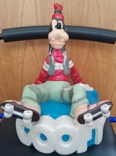 Disney Goofy on Rollerskates Statue Figure - Demons & Merveilles - Hand Painted