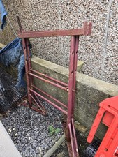 4x Building Tressles For Scaffolding And Building Work Red