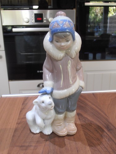 Lladro 5238 boy with - 5238,