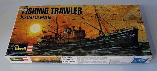 Revell 142 fishing - revell,