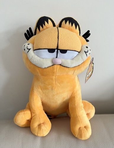 Nickelodeon cute sitting - nickelodeon,