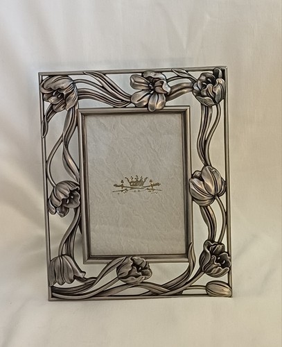 Silver tone art - silver, nouveau