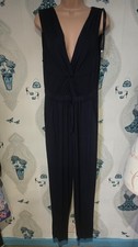 flattering navy blue jersey