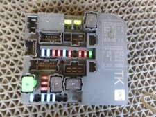 NISSAN JUKE F15 2014-2019 1.2 DIG-T FUSE BOX (IN ENGINE BAY) 284B7 1TX2B