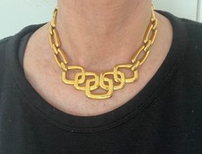 VINTAGE 1980s  CROWN TRIFARI