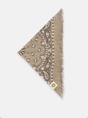 Bandana cashmere goat - by,