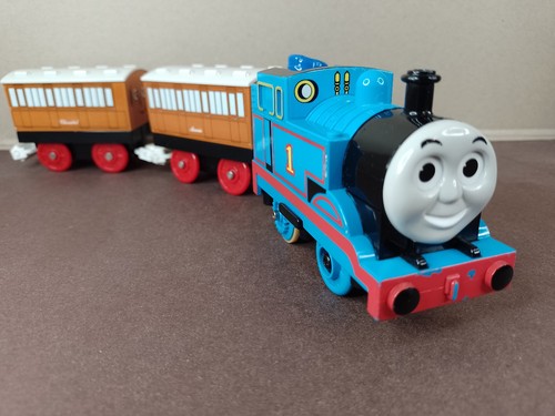 Thomas with annie clarabel - &,