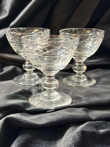 Stuart crystal wine glasses - 3,