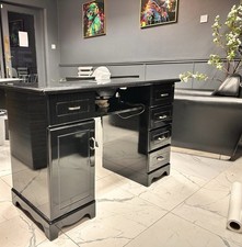 Manicure technician table - technician's,