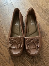 NEW Hush Puppies Ceil Mocc Kilty Tan Leather Moccasin Flat Comfort Shoes -  4W