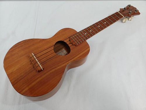Koaloha concert ukulele used - concert,