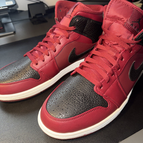 Jordan air mid - air,