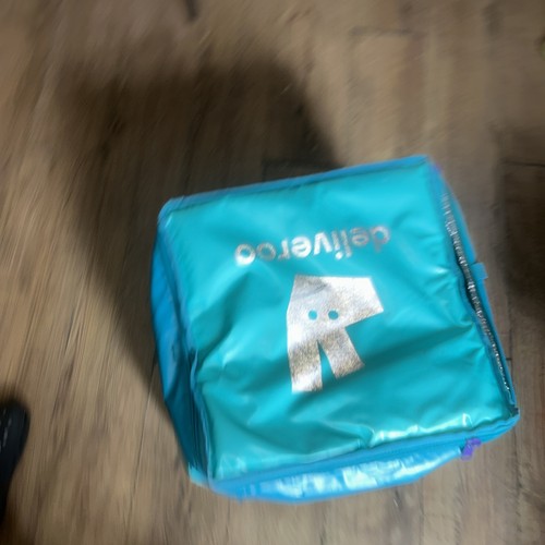 Deliveroo small food delivery - deliveroo,