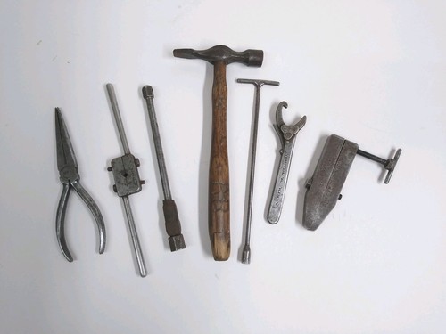 Vintage 1950 tools used - tools,