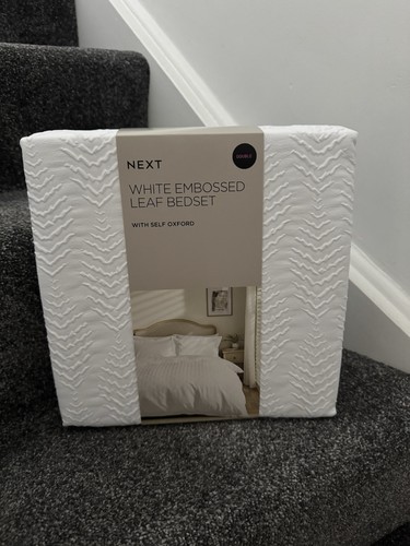 Next white embossed leaf - white,