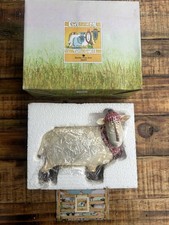 ENESCO Border Fine Arts ‘Ewe