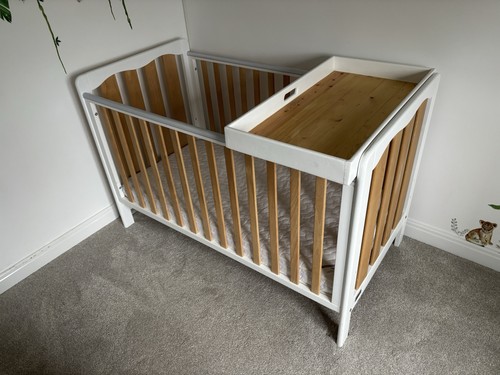 Mamas and papas cotbed with - cotbed,