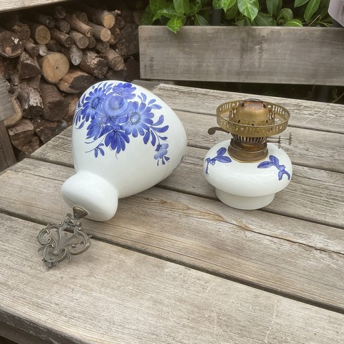 Old vintage blue white - white, delft