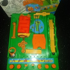 Vintage Screwball Scramble