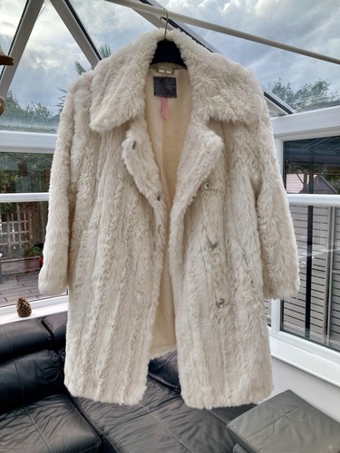Lipsy london beige - lipsy,