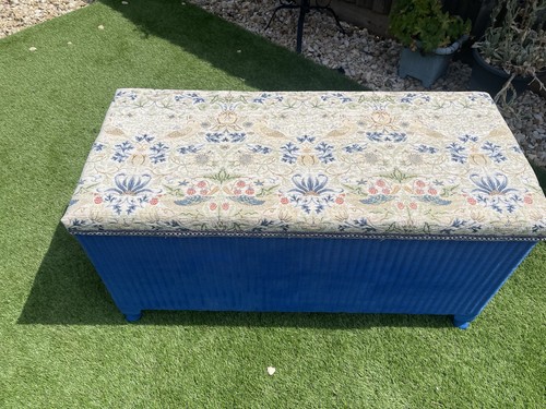 Gorgeous original lloydloom - original,