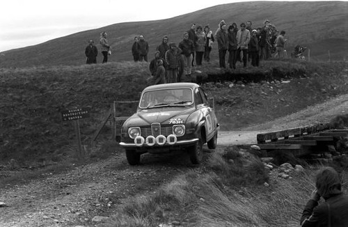 Alastair robertson john - robertson,