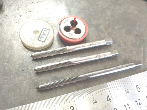 Taps split die - 2,