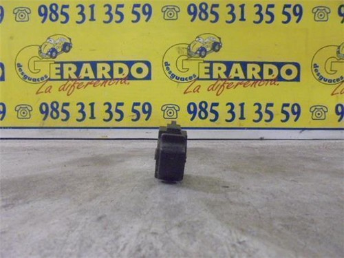 Right rear window - rear, (left