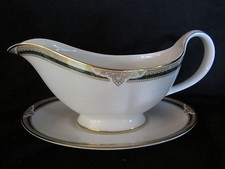 Royal Doulton Forsyth Gravy