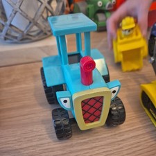 BOB THE BUILDER TRAVIS TRACTOR
