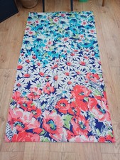 ANTHROPOLOGIE FLATWOVEN INDOOR / OUTDOOR FLORAL RUG - RED, WHITE & BLUE FLOWERS