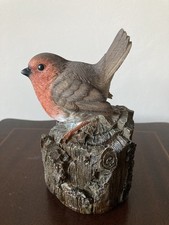 Vivid Arts Robin -Indoor Outdoor Garden Bird Ornament Gift H 13cm Figurine 