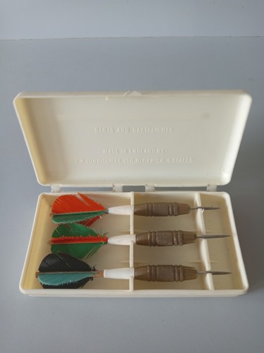 The silvertrim darts - the,