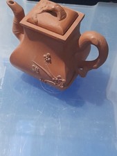 ANTIQUE CHINESE YIXING CLAY TEAPOT,TEA POT - SEAL - MAKERS MARK ON THE BOTTOM 